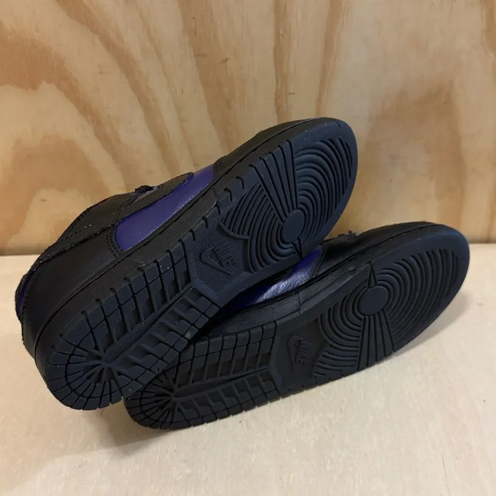 Nike Dunk Low Boys/Girls size 2.5 Y